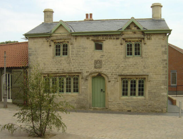 Navigation House